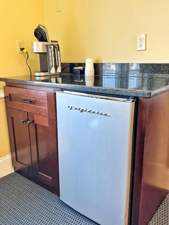 Winthrop Arms Hotel Restaurant Logan Airport Екстер'єр фото