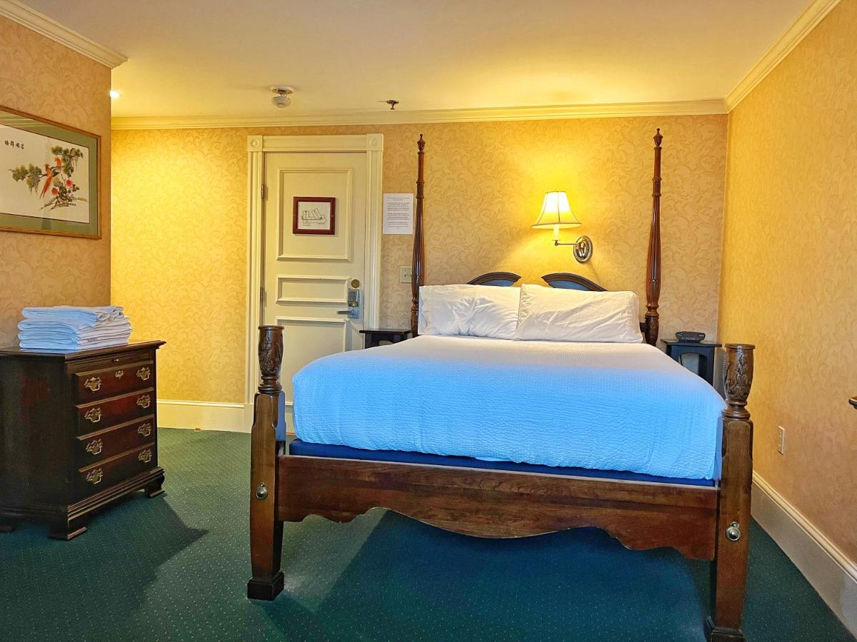 Winthrop Arms Hotel Restaurant Logan Airport Екстер'єр фото