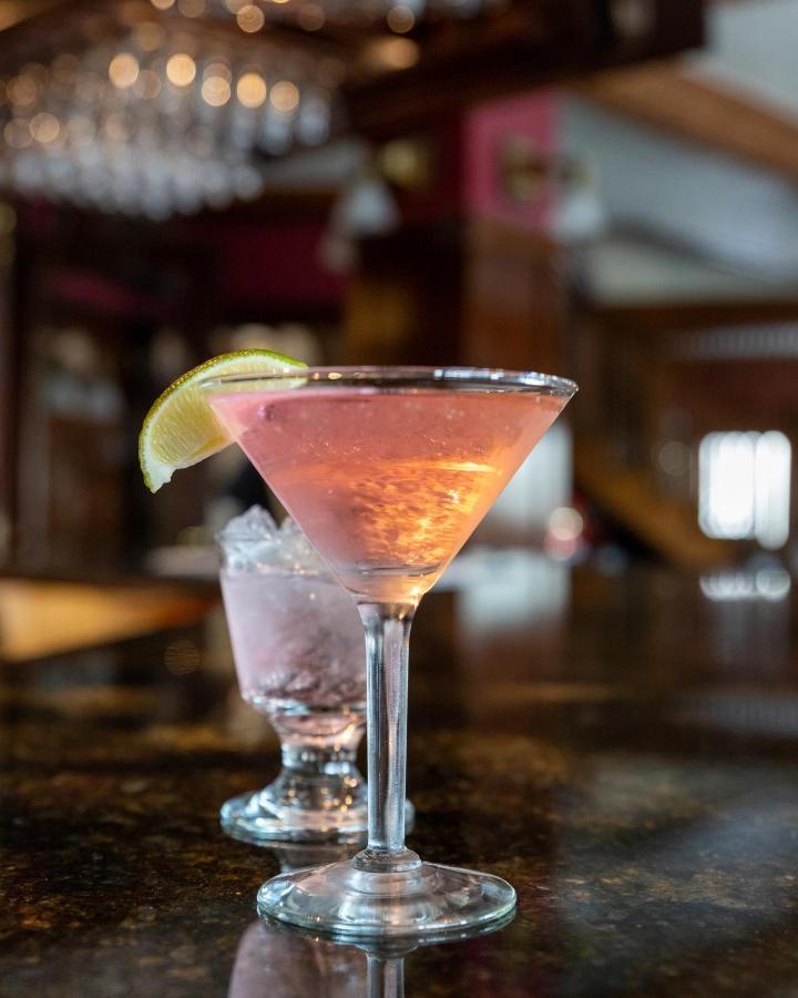 Winthrop Arms Hotel Restaurant Logan Airport Екстер'єр фото